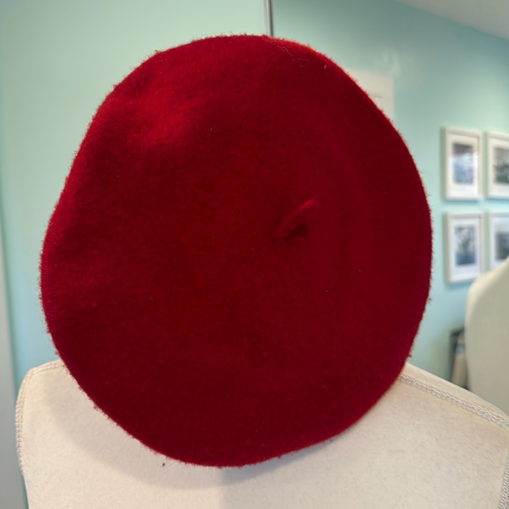 Red French wool beret hat